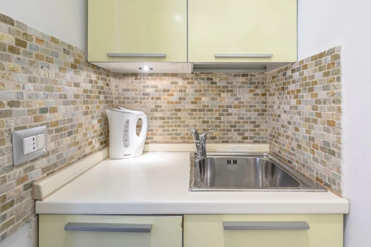 Studio Via Dell'Archetto Apartment Rome Italy