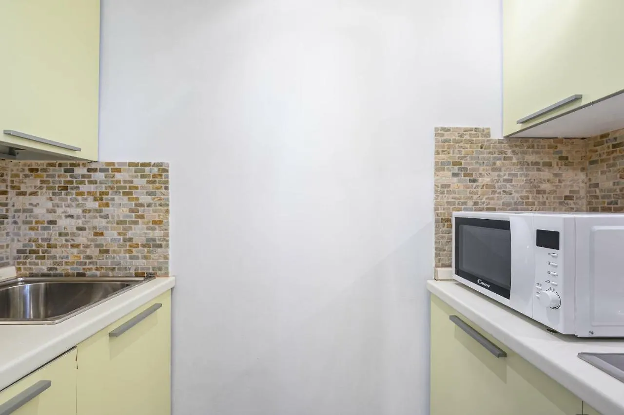 Apartment Ferienwohnung Studio Via Dell'Archetto Rom